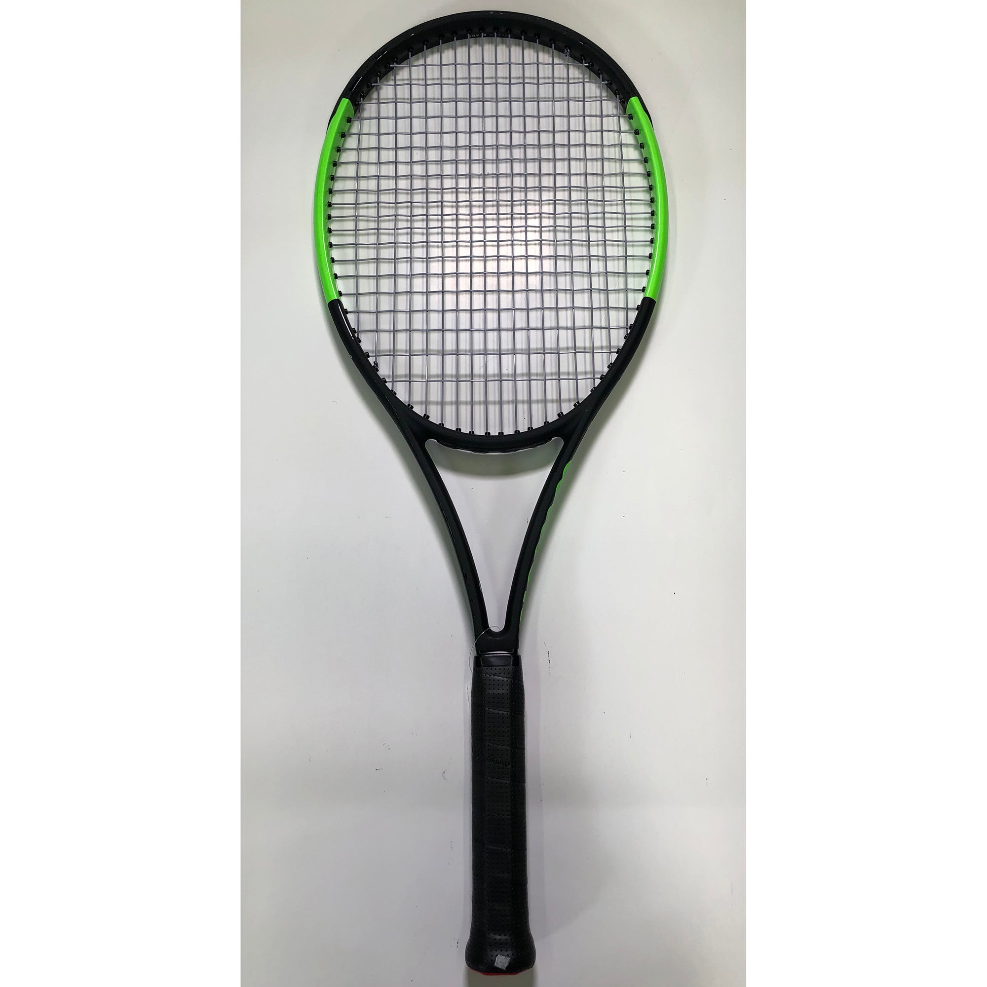 Wilson, Used Wilson Blade 98 18X20 CV Tennis Racquet 4 3/8 16474