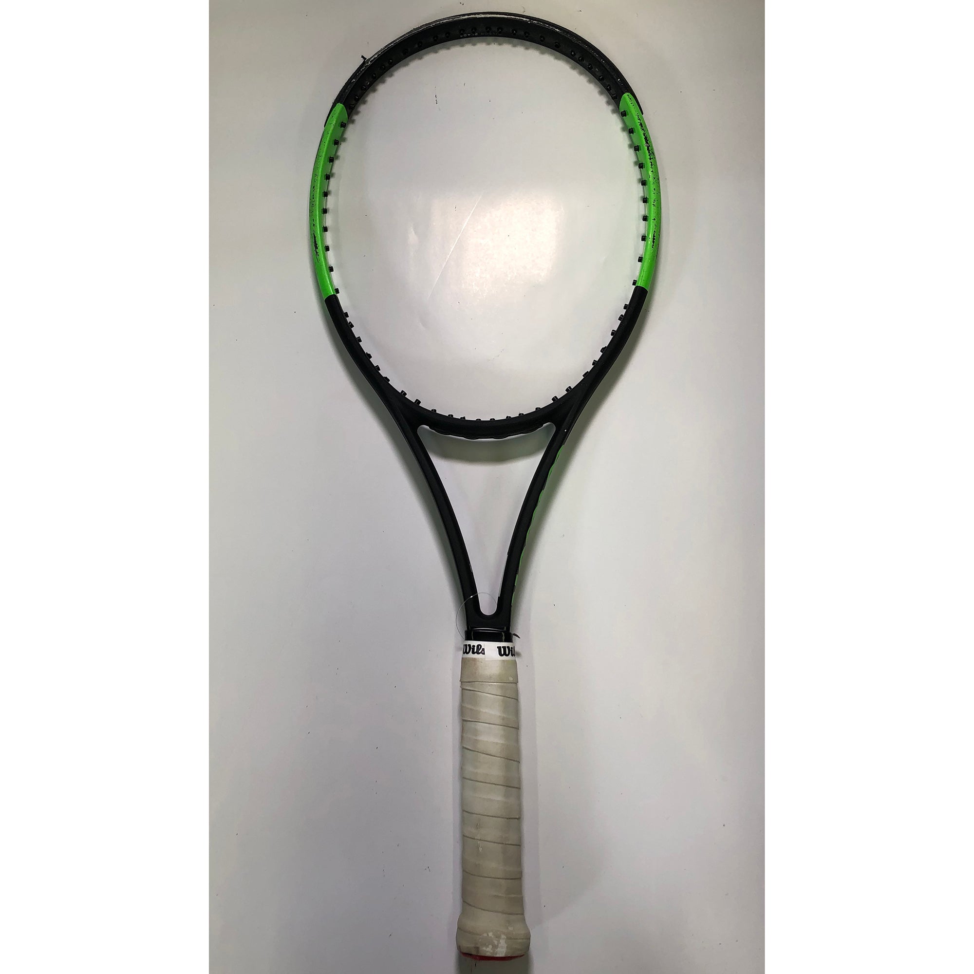 Wilson, Used Wilson Blade 98S Tennis Racquet 4 3/8 16533